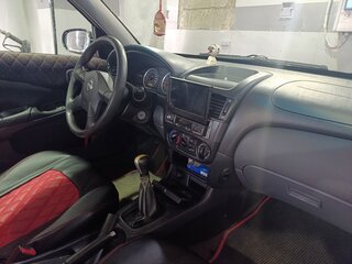 2005 Nissan Almera II (N16) Рестайлинг, чёрный, 315000 рублей, вид 4