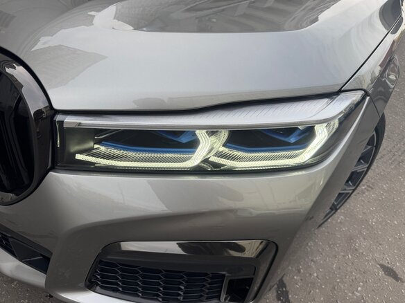 2021 BMW 7 серии 730d xDrive VI (G11/G12) Рестайлинг, серый, 8200000 рублей - вид 4
