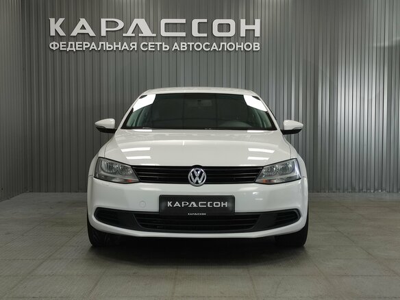2013 Volkswagen Jetta VI, белый - вид 2