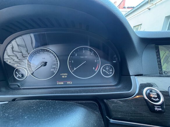 2011 BMW 5 серии 530d xDrive VI (F10/F11/F07), чёрный, 2050000 рублей - вид 12
