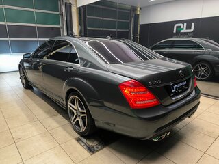 2013 Mercedes-Benz S-Класс 500 V (W221) Рестайлинг, серый, 3490000 рублей, вид 4