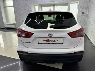 2019 Nissan Qashqai II Рестайлинг, белый, 1995000 рублей, вид 4