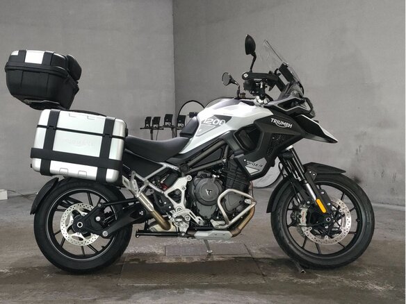2024 Triumph Tiger 1200, белый