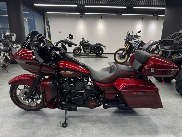 2023 Harley-Davidson Road Glide Special, красный, 2600000 рублей - вид 1