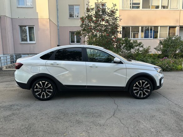 2023 Lada (ВАЗ) Vesta Cross I Рестайлинг (NG), белый - вид 9