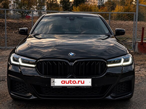 2019 BMW 5 серии 520d xDrive VII (G30/G31/G38), чёрный, 2300000 рублей - вид 4
