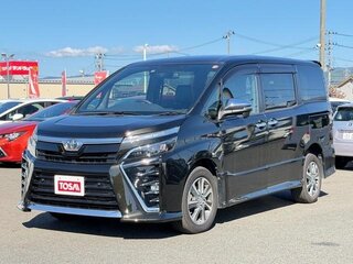2021 Toyota Voxy III (R80) Рестайлинг, чёрный, 1988000 рублей, вид 5