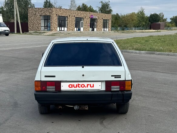 1987 Lada (ВАЗ) 2109 21096, белый - вид 2