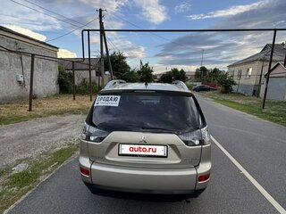 2008 Mitsubishi Outlander II, бежевый, 1100000 рублей, вид 3