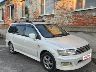 1997 Mitsubishi Chariot III, белый, 199000 рублей, вид 3
