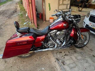 2013 Harley-Davidson CVO, красный, 900000 рублей, вид 3