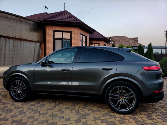 2021 Porsche Cayenne Coupé III, серый, 9250000 рублей - вид 34