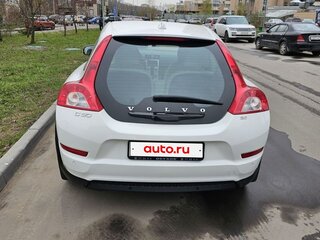 2011 Volvo C30 I Рестайлинг, белый, 850000 рублей, вид 3