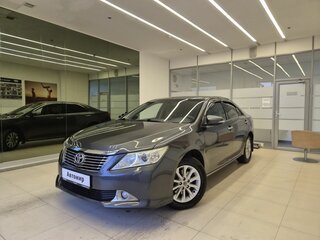 2013 Toyota Camry VII (XV50), серый, 1650000 рублей, вид 1