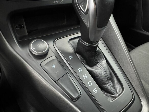2017 Ford Focus III Рестайлинг, серый, 1160000 рублей - вид 19