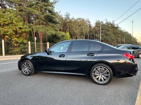 2019 BMW 3 серии 320i xDrive VII (G2x), чёрный, вид 4