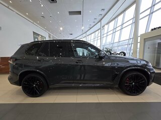 2025 BMW X5 40d IV (G05/G18) Рестайлинг, серый, 15600000 рублей, вид 4