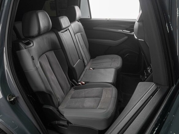 2023 Audi Q6 45 TFSI, серый, 7039000 рублей - вид 18