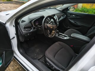 2020 Chevrolet Malibu IX Рестайлинг, белый, 1450000 рублей, вид 4