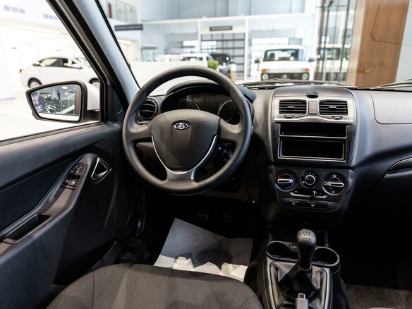 2026 Lada (ВАЗ) Granta I Рестайлинг, белый, 1098000 рублей - вид 16