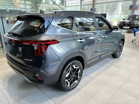 2026 Kia Seltos I Рестайлинг, серый, 3050000 рублей, вид 4
