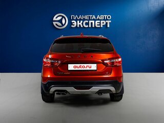 2018 Lada (ВАЗ) Vesta SW Cross I, красный, 940000 рублей, вид 5