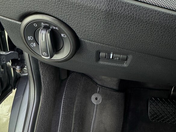 2018 Volkswagen Multivan T6, серый, 4705000 рублей - вид 10