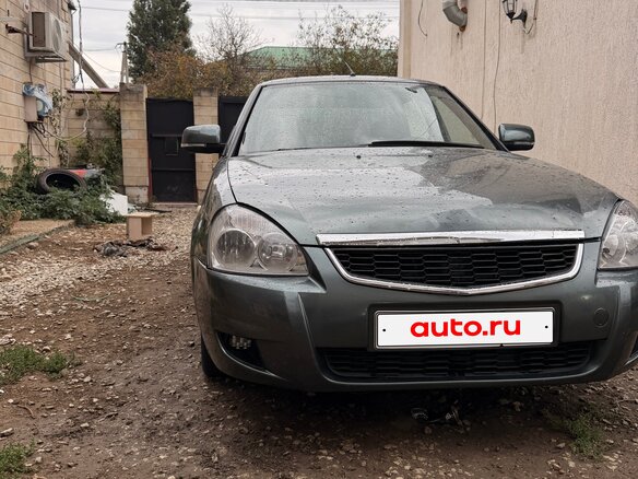 2010 Lada (ВАЗ) Priora I, серый, 290000 рублей - вид 1