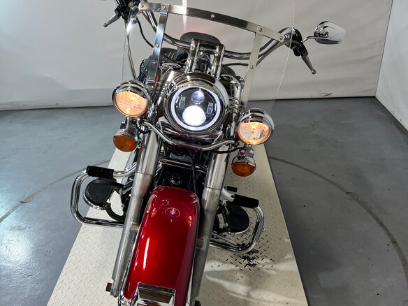 2012 Harley-Davidson Heritage, пурпурный, 510000 рублей - вид 2
