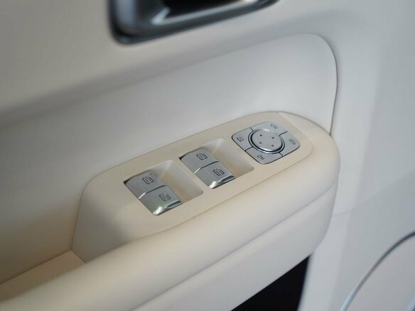 2026 Li Auto (Lixiang) L6 I, белый, 8790000 рублей - вид 29