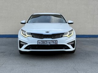 2020 Kia Optima IV Рестайлинг, белый, 1350000 рублей, вид 2