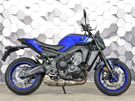 2024 Yamaha MT-09 (FZ-09), синий, 1129000 рублей, вид 3