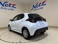 2025 Toyota Yaris IV Рестайлинг, белый, 1485678 рублей - вид 6