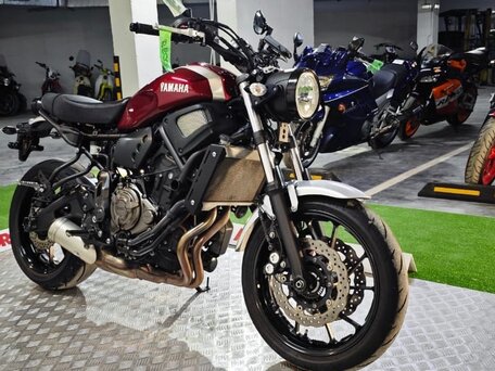 2017 Yamaha XSR700, красный, 610000 рублей, вид 2