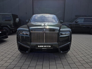 2026 Rolls-Royce Cullinan Black Badge I Рестайлинг (Series II), зелёный, 77000000 рублей, вид 2