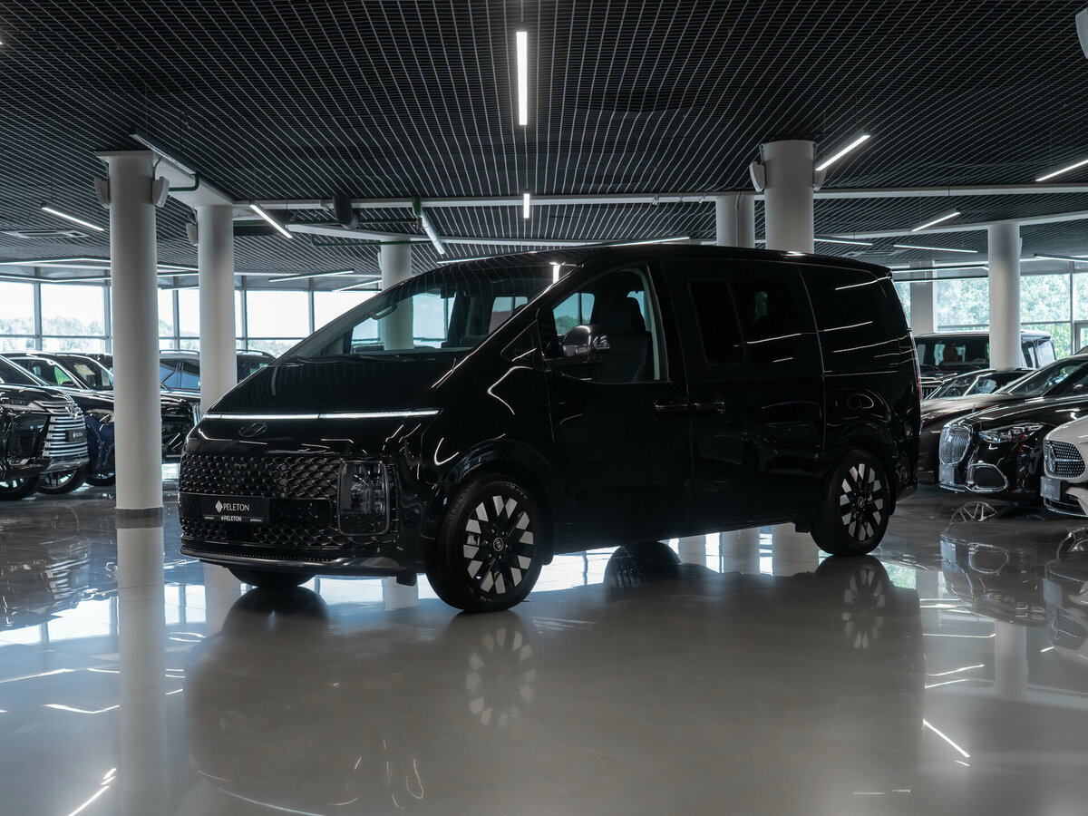 Открыть фотографии: Hyundai Staria I