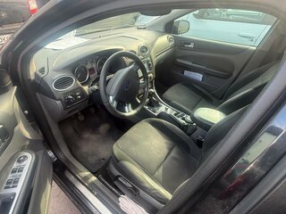 2008 Ford Focus II Рестайлинг, чёрный, 400000 рублей, вид 5