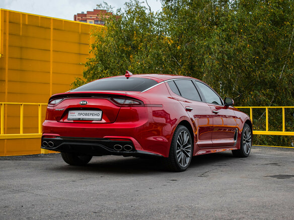 2018 Kia Stinger I, красный, 2020000 рублей - вид 3