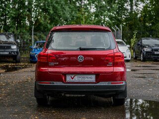 2014 Volkswagen Tiguan I Рестайлинг, красный, 960000 рублей, вид 4