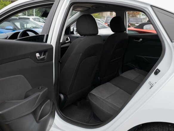 2019 Hyundai Solaris II, белый, 1415000 рублей - вид 10