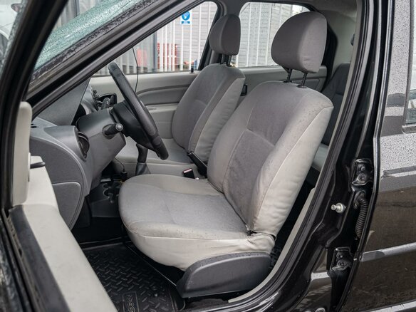 2009 Renault Logan I, чёрный - вид 9