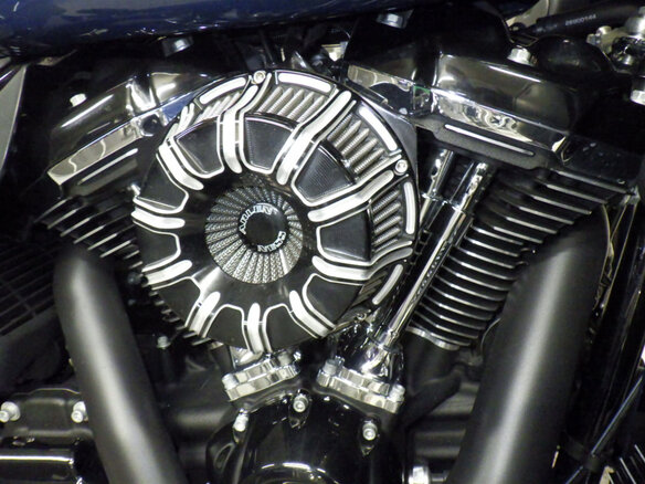 2018 Harley-Davidson Street Glide Special, синий, 1735000 рублей - вид 25