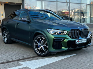 2021 BMW X6 40i III (G06), серый, 8500000 рублей, вид 3