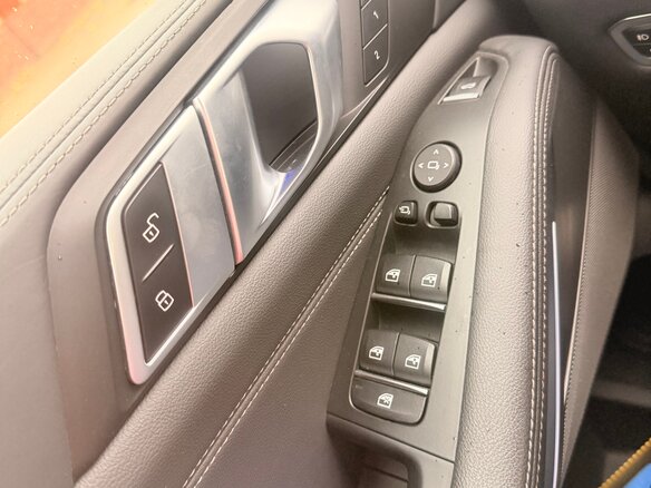2019 BMW X5 M50d IV (G05/G18), чёрный, 7300000 рублей - вид 20
