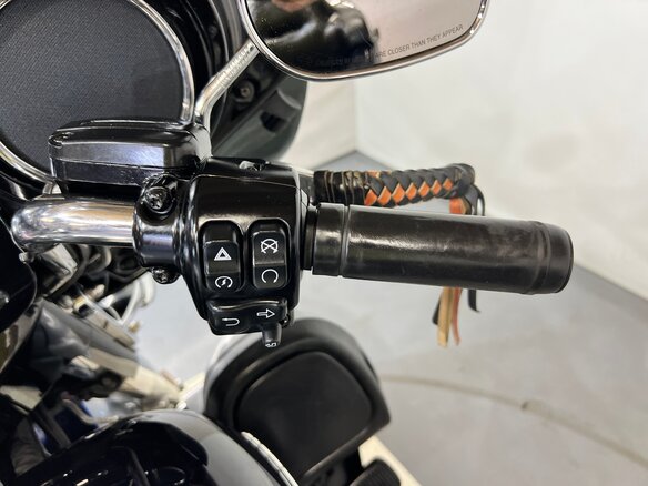 2015 Harley-Davidson Electra Glide, серебристый, 899000 рублей - вид 20