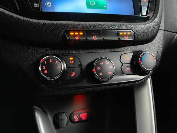 2017 Kia Ceed II Рестайлинг, чёрный, 1111000 рублей - вид 17