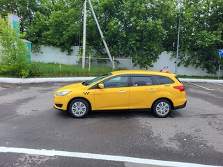2018 Ford Focus III Рестайлинг, жёлтый, 599000 рублей, вид 5