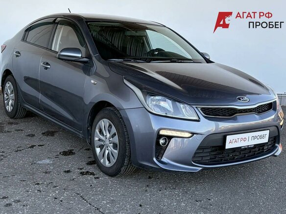 2018 Kia Rio IV, серебристый, 1595000 рублей - вид 2