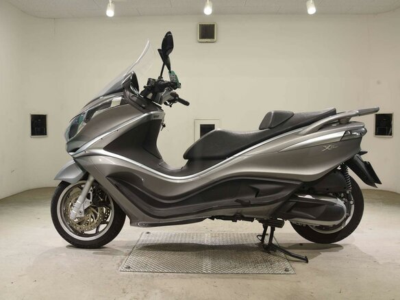 2014 Piaggio X10, серебристый, 549000 рублей