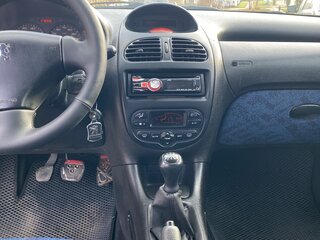 2005 Peugeot 206, красный, 169000 рублей, вид 5